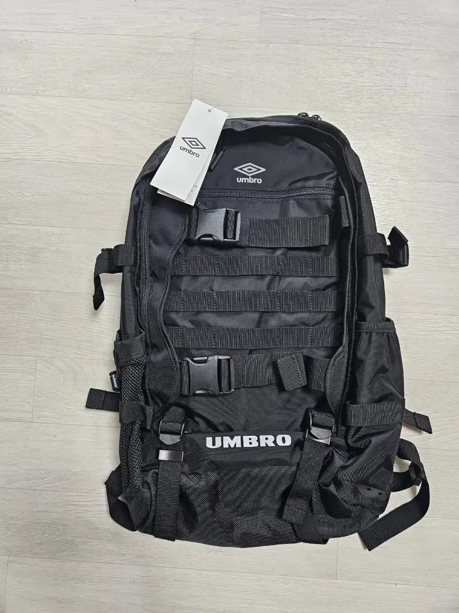 UMBRO | 엄브로 Umbro Danker Lite 34L Backpack BLK UO123CBP17